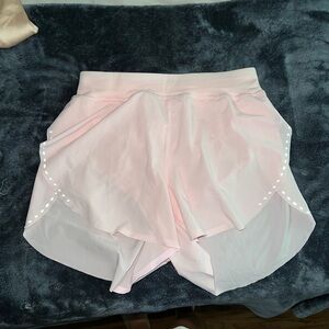 Lululemon strawberry milkshake Find your pace shorts